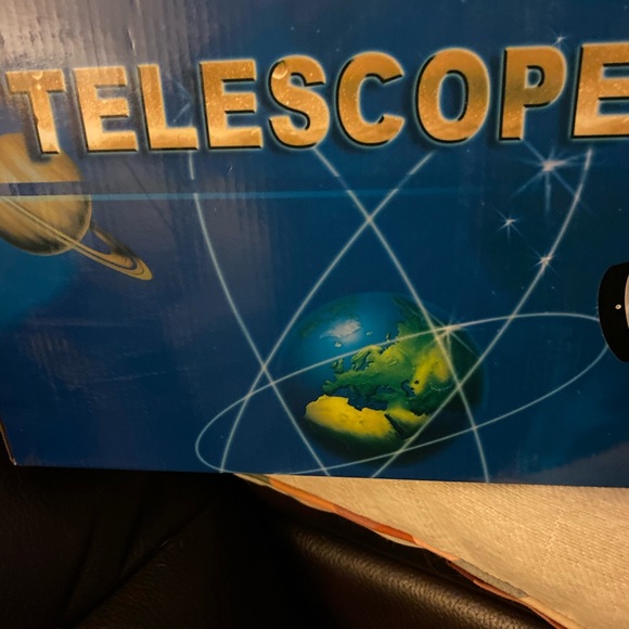 TELESCOPE F70076